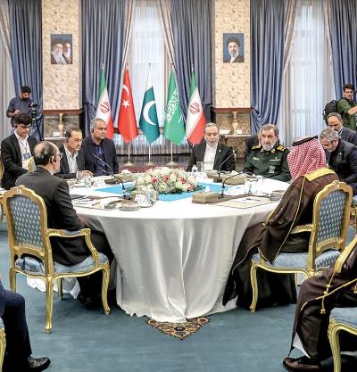 پیام اینستاگرامی وزیر امور خارجه در خصوص نشست چهارجانبه مقامات دفاعی-امنیتی ایران، ترکیه، عربستان و‌ پاکستان
